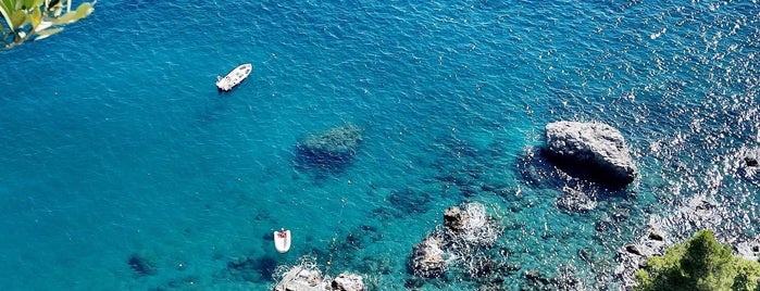 Lido Degli Artisti is one of amalfi coast.
