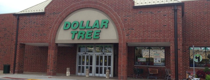 Dollar Tree is one of Tempat yang Disukai Meidy.