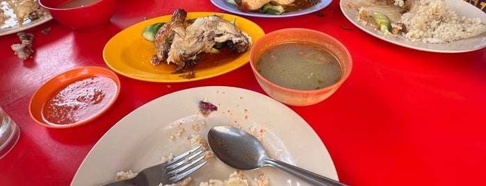Nasi Ayam Gemas Mustaffah is one of Jalan2 cari makan.