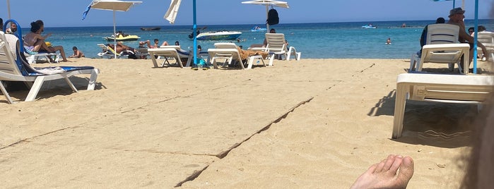 Palm Beach Plajı is one of Lugares favoritos de ömer.