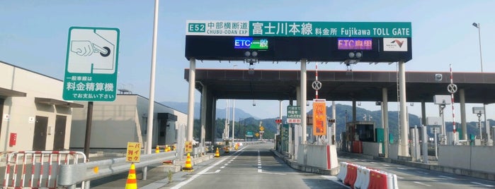 全国高速道路網上の本線料金所