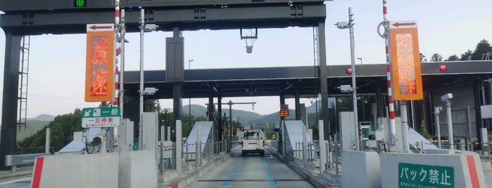 全国高速道路網上の本線料金所