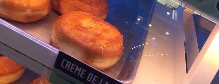 Doughnut Time is one of Lugares favoritos de Raluca Bastucescu.