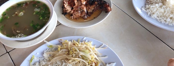 Nasi Sup Tepi Lido is one of makan kelate lunch dinner.