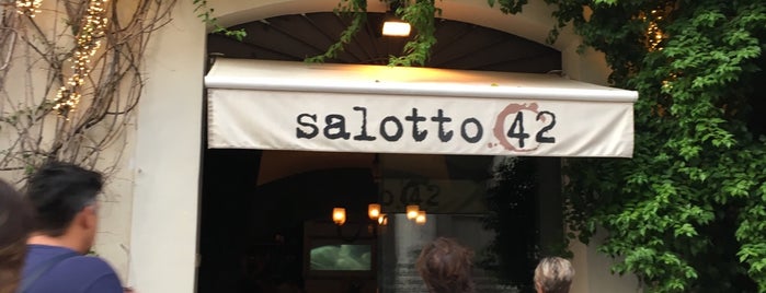 Salotto 42 is one of Rome.