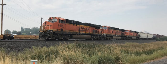 BNSF is one of aaprco.