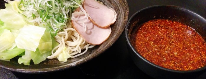 藤原ラーメン 本通り西店 is one of Food Log.