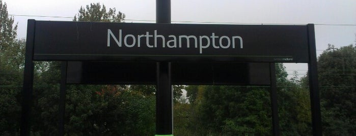 Northampton Railway Station (NMP) is one of Locais curtidos por Sonia.