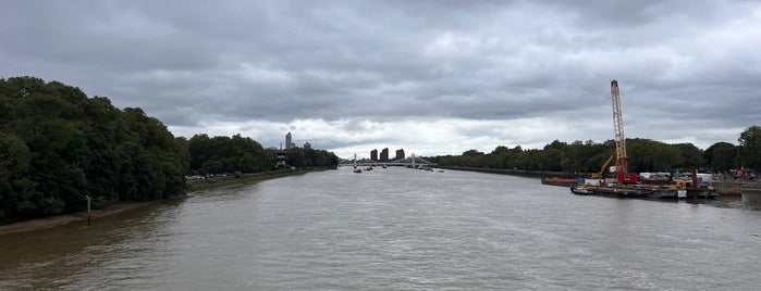 River Thames is one of Lieux qui ont plu à Galal.