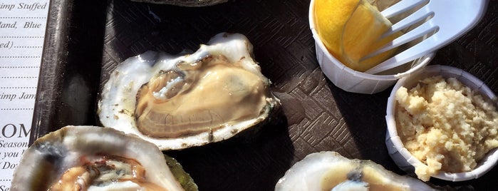 Capitol Oyster Bar is one of prattVEGAS faves.