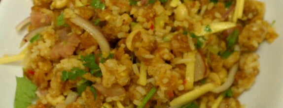 Rainbow Thai Cuisine is one of Reshamさんの保存済みスポット.