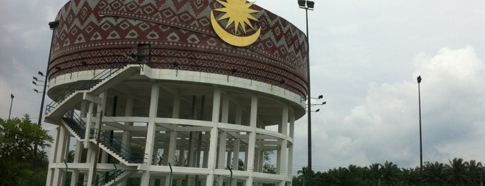 Shell Muar Bypass is one of Fuel/Gas Stations,MY #7.