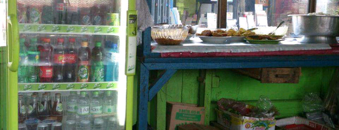 Warung Nasi Sukamulya is one of Must-visit Food in Kuningan.