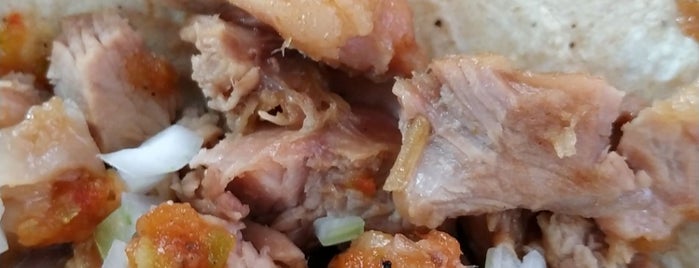 Carnitas "El Kukuy" is one of สถานที่ที่ Rosco ถูกใจ.