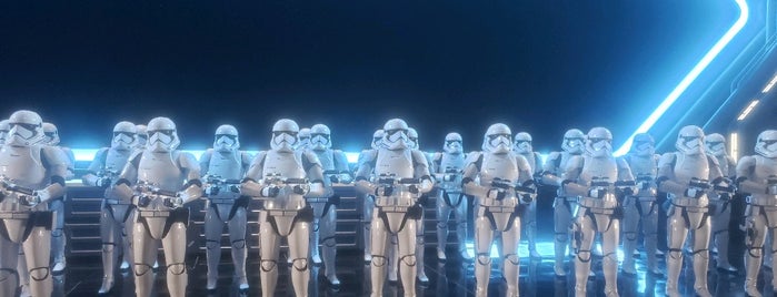 Star Wars: Rise of the Resistance is one of Mark'ın Beğendiği Mekanlar.