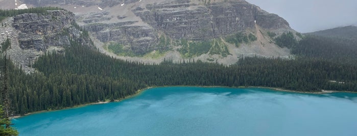 Lake O'hara is one of Canada.