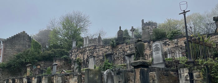 New Calton Burial Ground is one of Vito’s Liked Places.