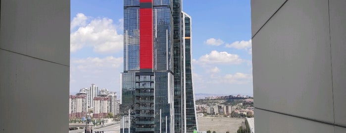 Azel Towers is one of Lieux qui ont plu à Mine.