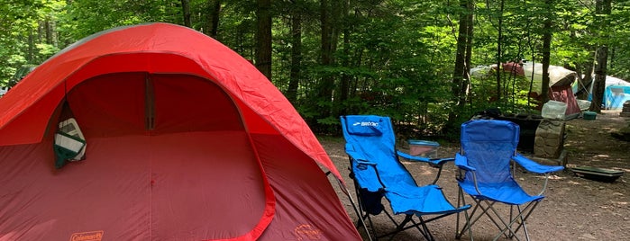 North-South Lake Campground is one of Tom'un Beğendiği Mekanlar.