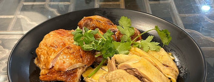 Hainan Chicken is one of Foodie Tour! G-L.