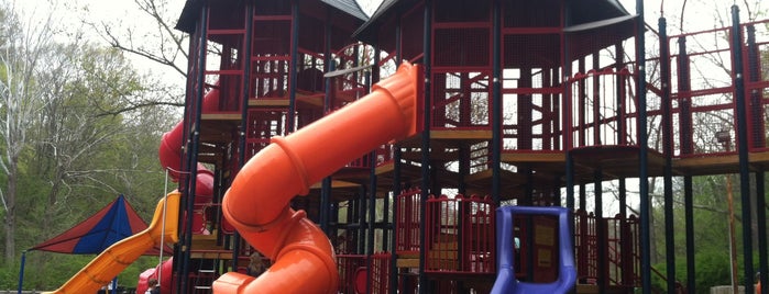Lower Cascades Playground is one of B-town for Kids.