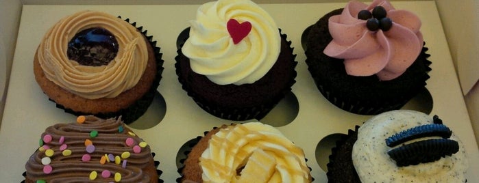 Twelve Cupcakes is one of Posti che sono piaciuti a vanessa.