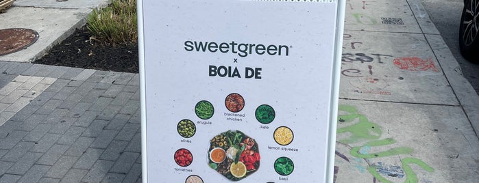 sweetgreen is one of Stephanie's Saved Places.