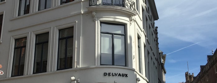Delvaux is one of Lugares favoritos de Gordon.