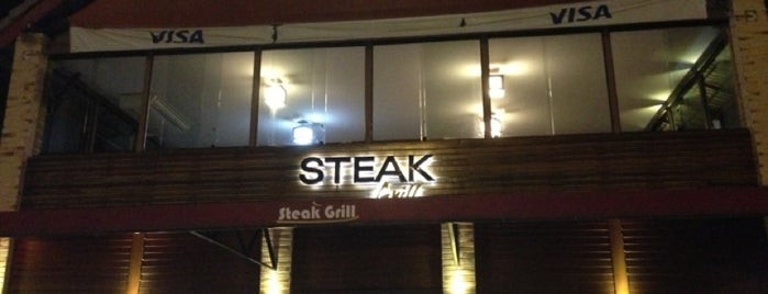 Steak Grill is one of Meus.