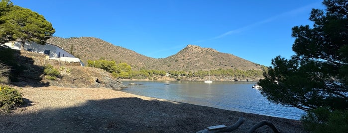 Cala Montjoi is one of CostaBrava.