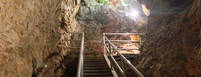 Sitting Bull Crystal Caverns is one of Rapid City, SD.