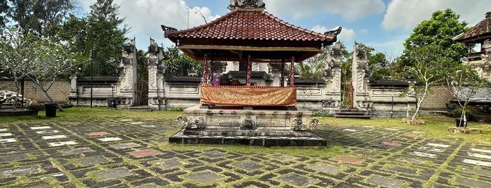 Pura Agung Amertha Buana is one of Batam.