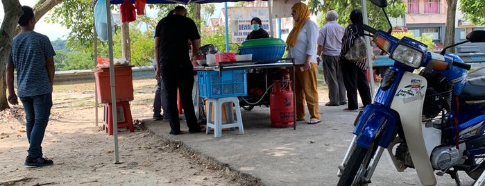 Cendol Pulut Laksa Utara is one of Makan @ Shah Alam/Klang #10.