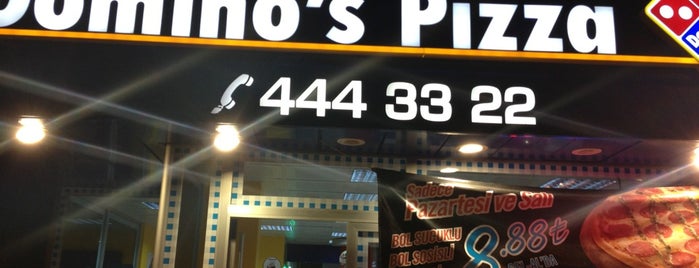 Domino's Pizza is one of สถานที่ที่ Filiz ถูกใจ.