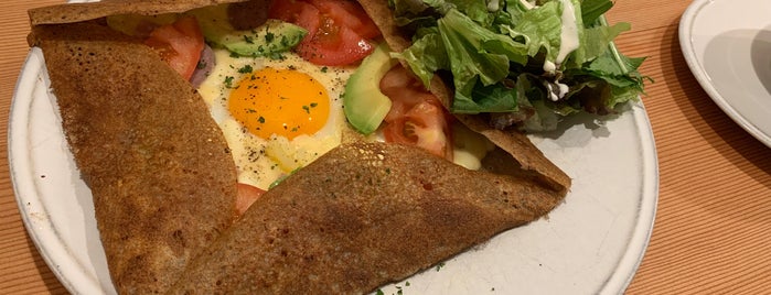 neuf creperie ヌフ クレープリー is one of kyoto.