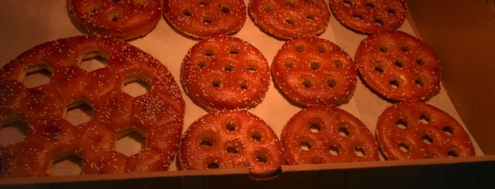Philly Pretzel Factory is one of Stuartさんのお気に入りスポット.