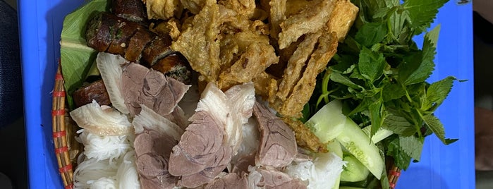 Bún Đậu Mắm Tôm is one of Eating in HN.
