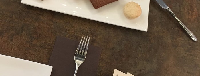 La Maison du Chocolat is one of My dessert to-eat list.