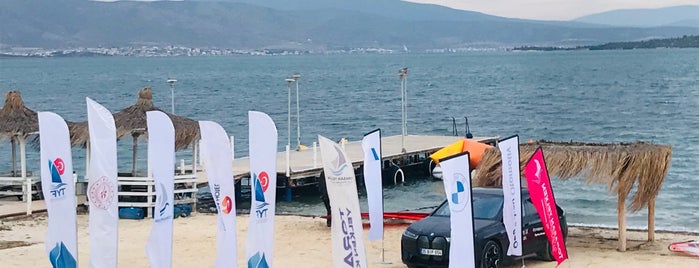 Megapol Beach & Club is one of Izmir.