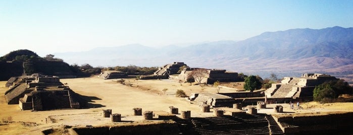 Monte Albán is one of World Heritage Sites - Americas.