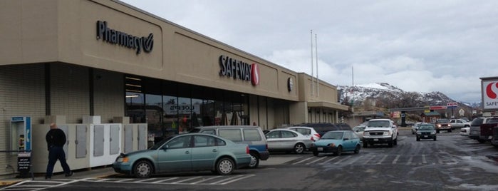 Safeway is one of Coulee Dam.