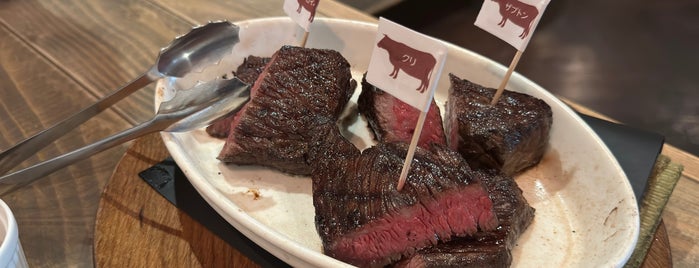 Grilled Aging Beef 横浜店 is one of Lugares favoritos de Hideo.