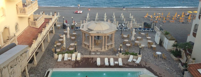 Hellenia Yachting Hotel Giardini Naxos is one of Oázy klidu.