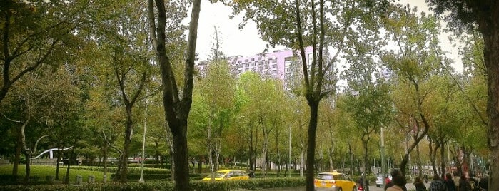 Linsen Park is one of Locais salvos de Rob.