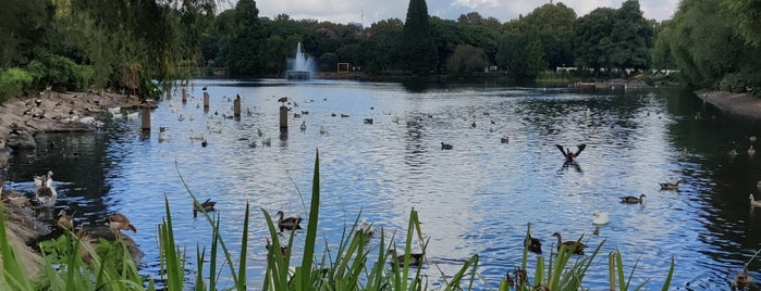Zoo Lake is one of Tour.
