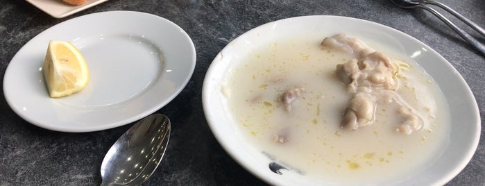 Kıztaşı Paçacı Mahmut Lokantası is one of The 님이 좋아한 장소.