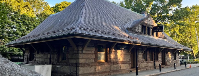 MBTA Newton Highlands Station is one of MBTA Subway Stations.