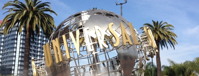 Universal Studios Hollywood Globe and Fountain is one of L.A..