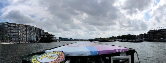 SmokeBoat.com is one of สถานที่ที่ Petri ถูกใจ.