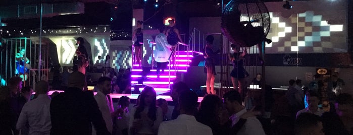 Club Maxx is one of Top 10 favorites places in București, Romania.